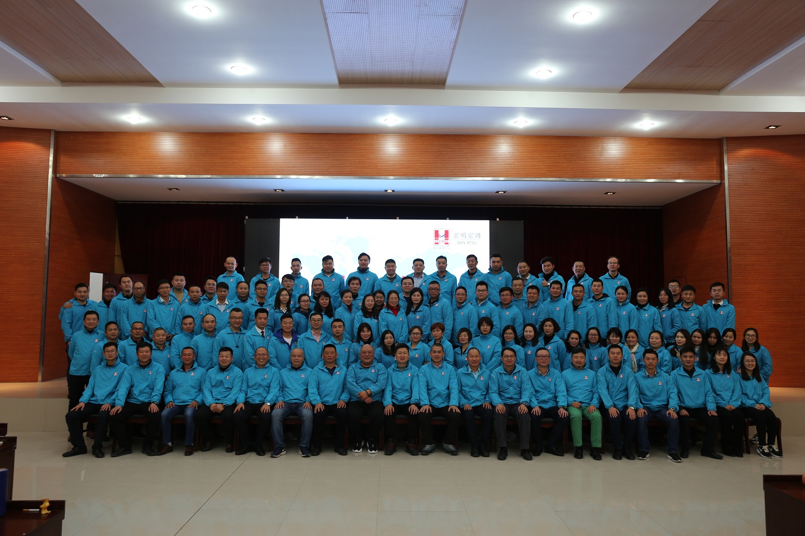 b33668a9a9b2c3ef7421d6abd71839d.jpg